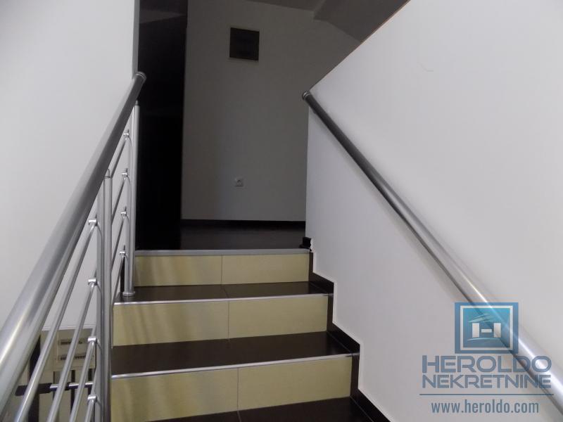 -Na prodaju dupleks/stan u novogradnji 20