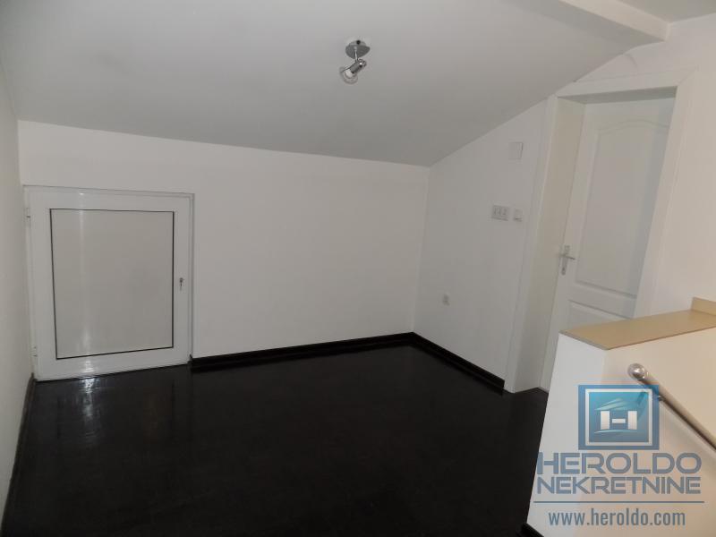 -Na prodaju dupleks/stan u novogradnji 22