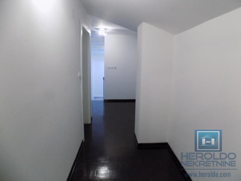 -Na prodaju dupleks/stan u novogradnji 30