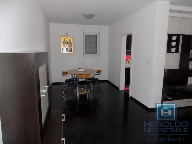 -Na prodaju dupleks/stan u novogradnji 11