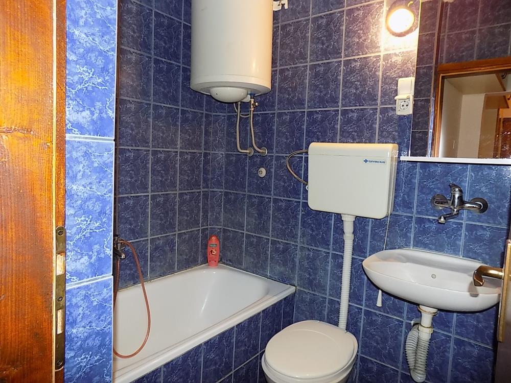 Na prodaju jednosoban stan 4