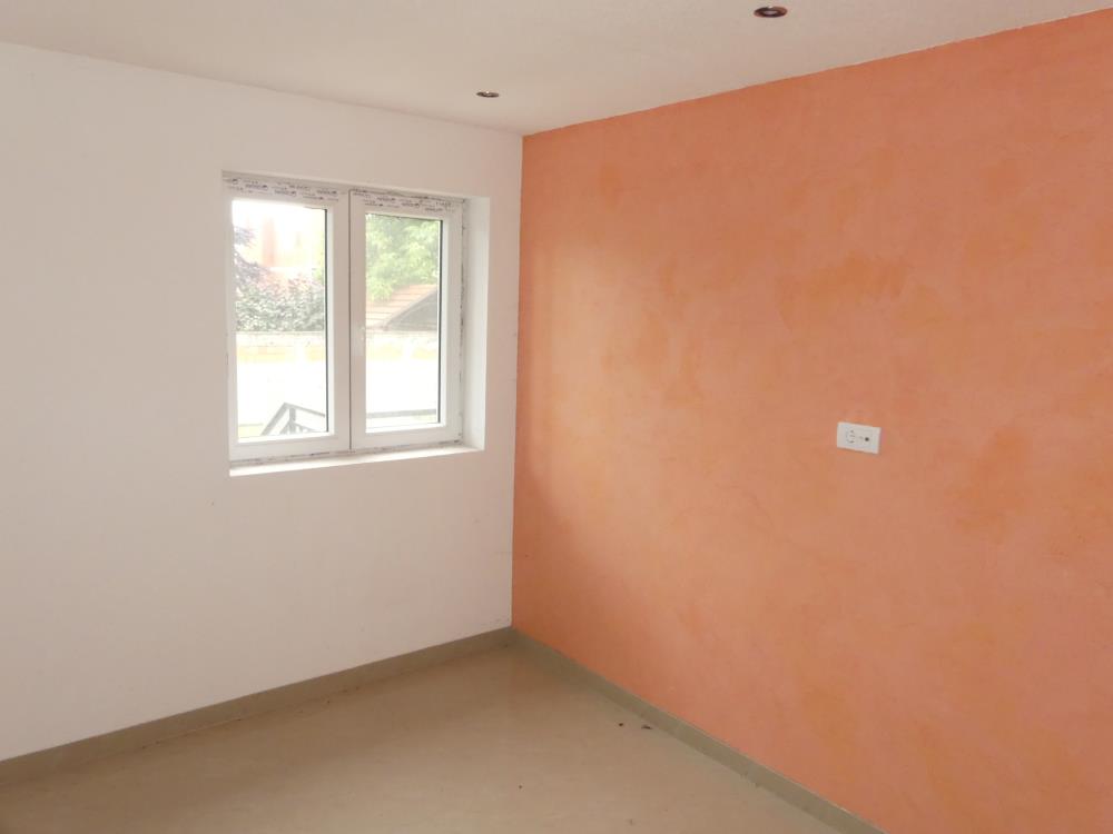 Na prodaju komforan stan 11