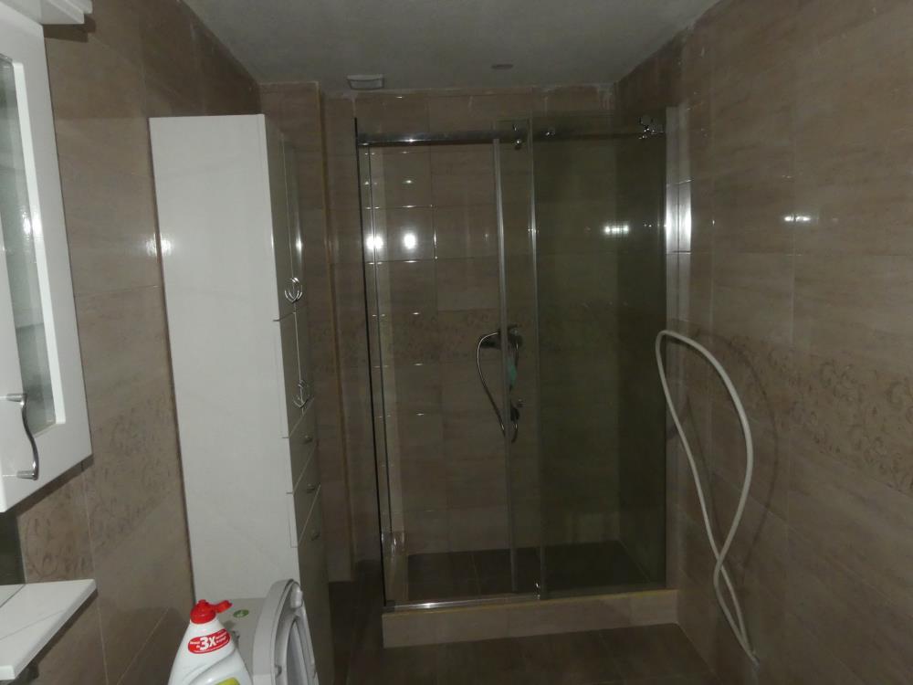 Na prodaju komforan stan 6