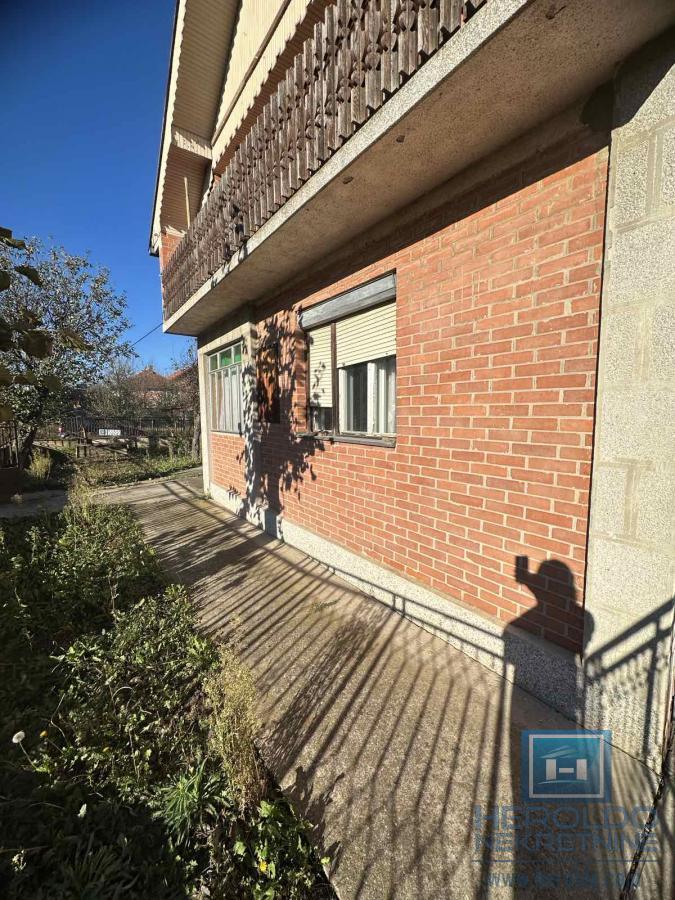 Na prodaju kuća sa halom u Ćupriji 15