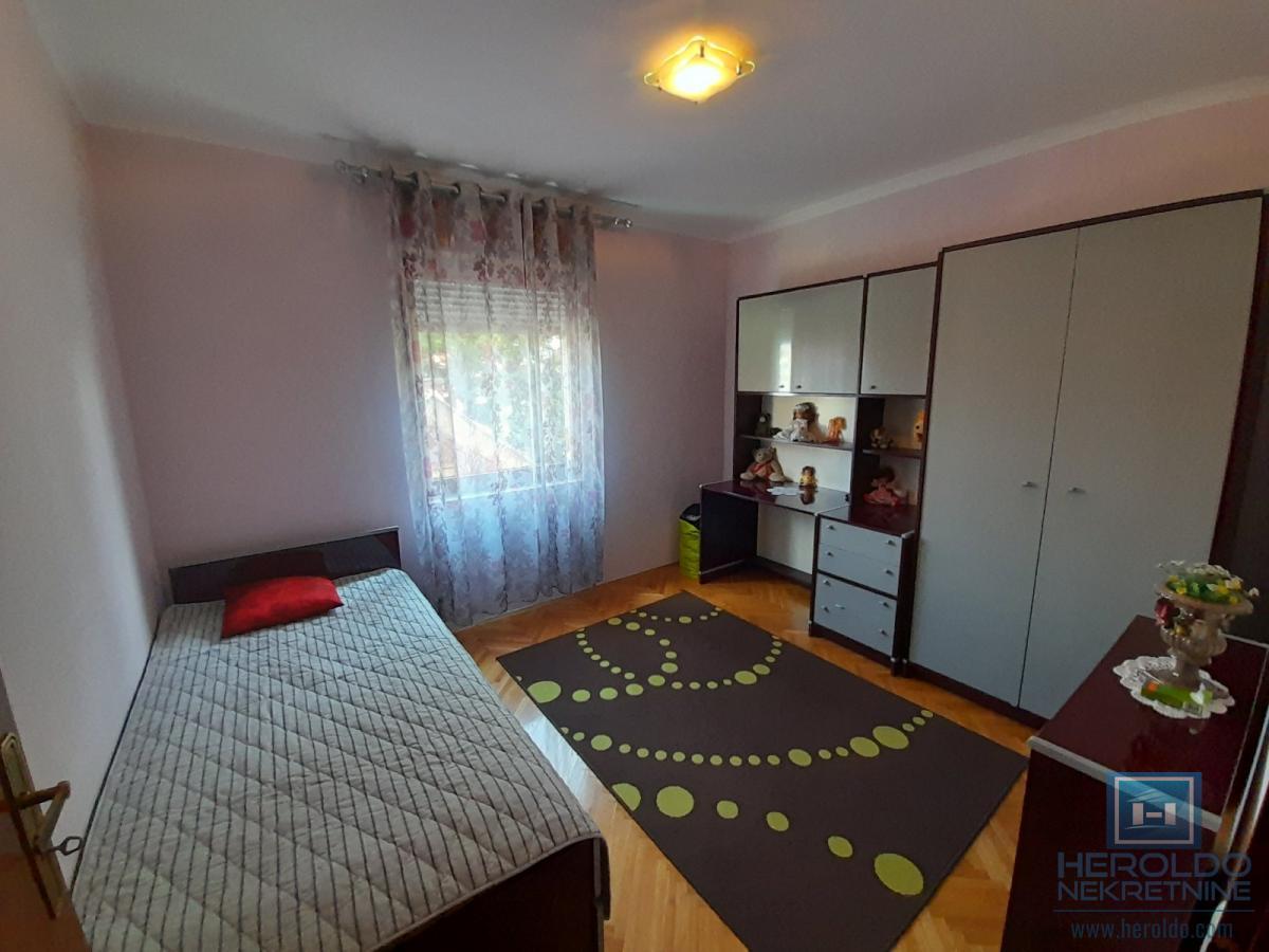 Na prodaju kuća u Ćupriji 57