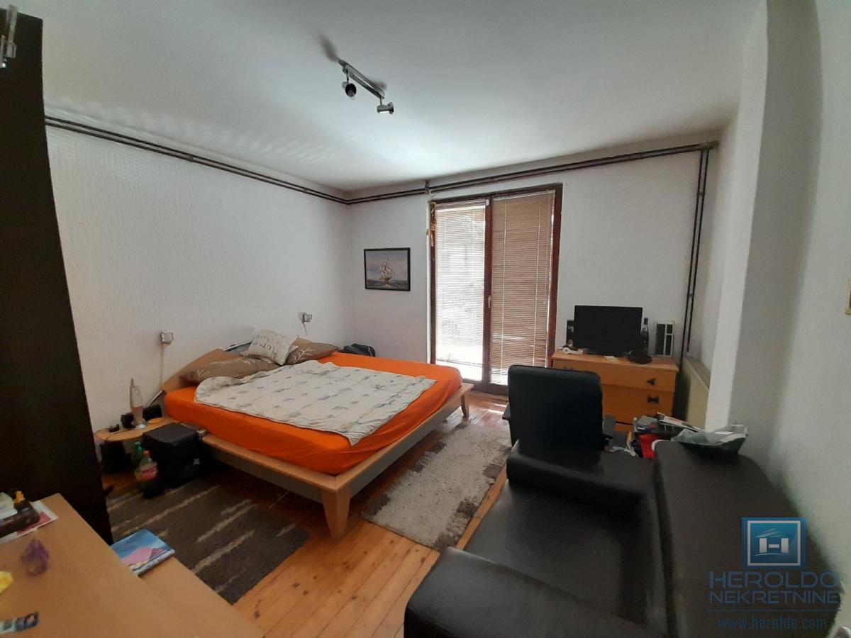 Na prodaju kuća u Ćupriji 18