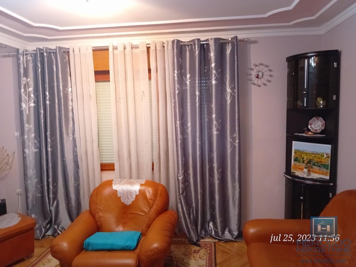 Na prodaju kuća u Ćupriji 27