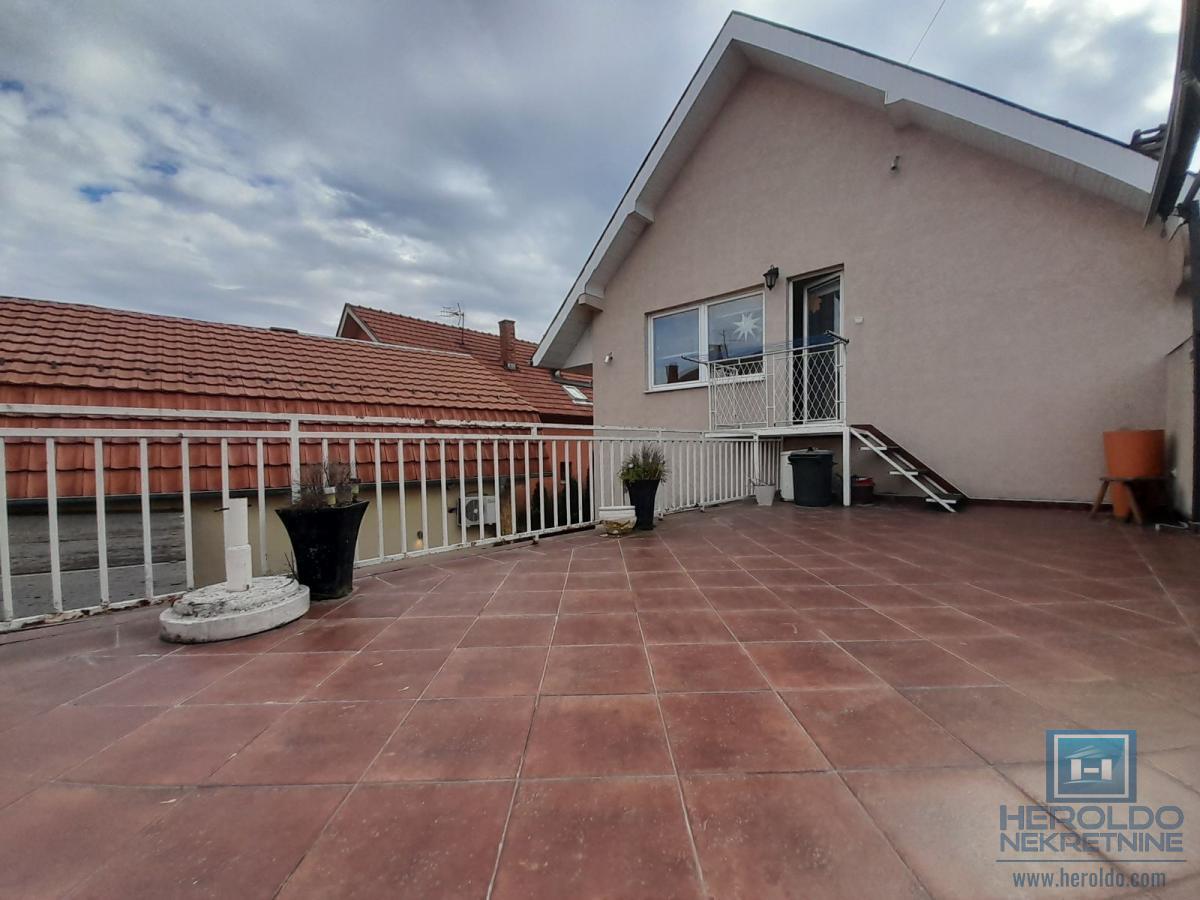 Na prodaju kuća u Ćupriji 5