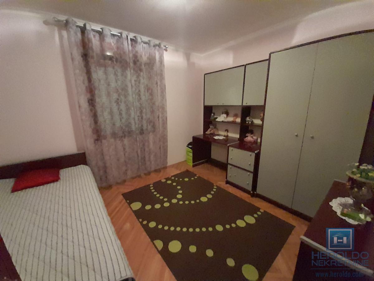 Na prodaju kuća u Ćupriji 53