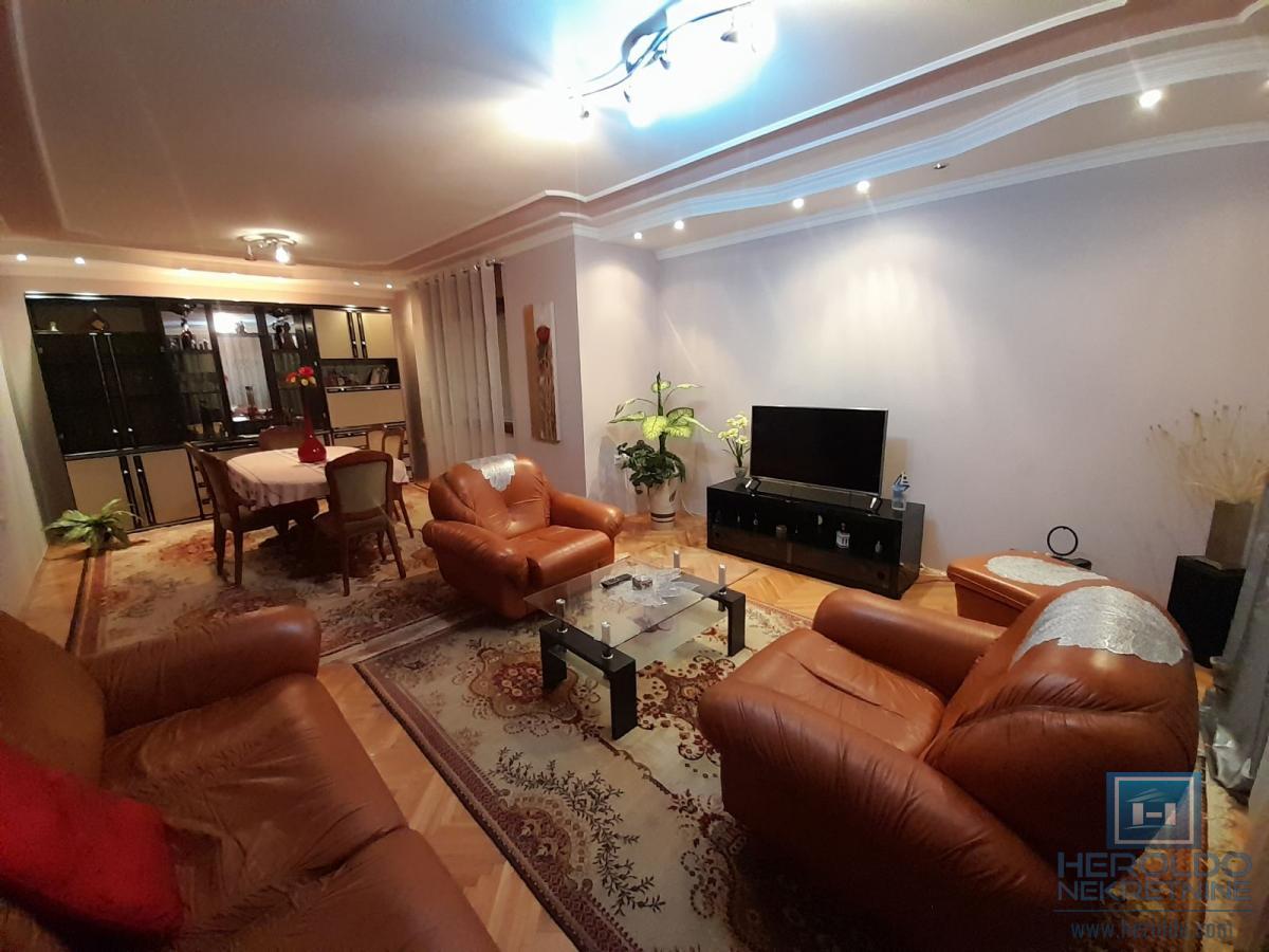 Na prodaju kuća u Ćupriji 19