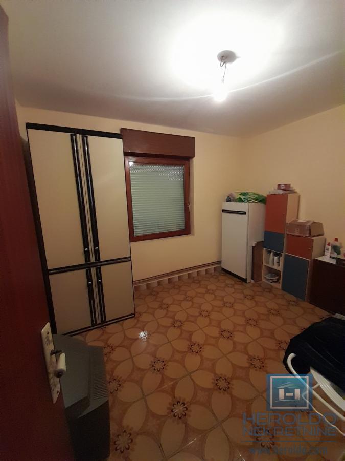 Na prodaju kuća u Ćupriji 31