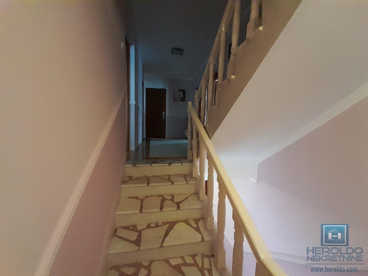 Na prodaju kuća u Ćupriji 36