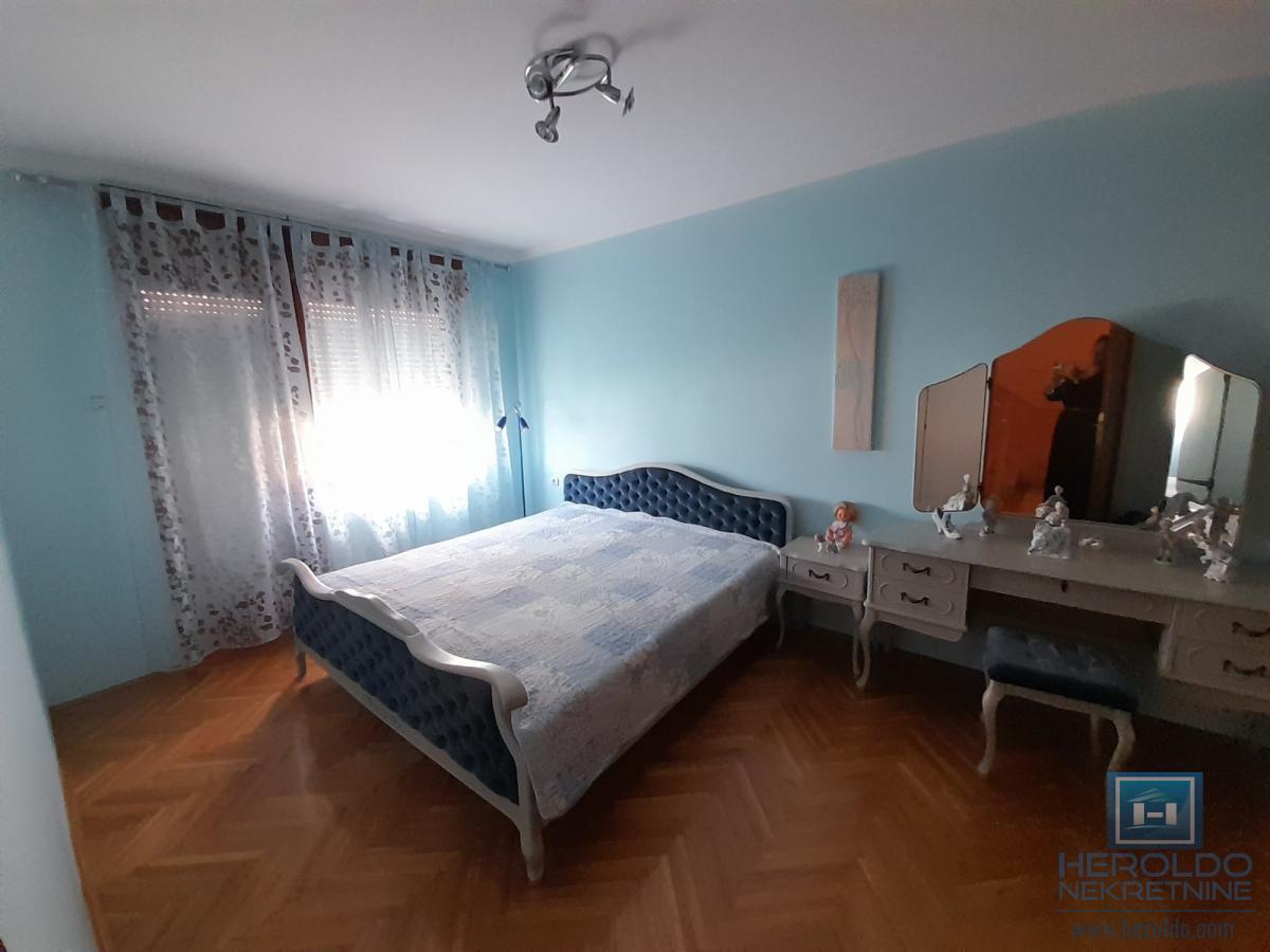 Na prodaju kuća u Ćupriji 38