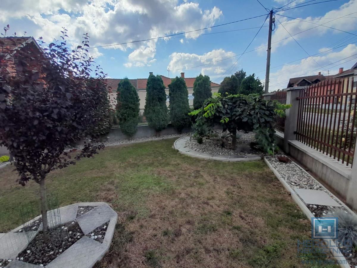 Na prodaju kuća u Ćupriji 9