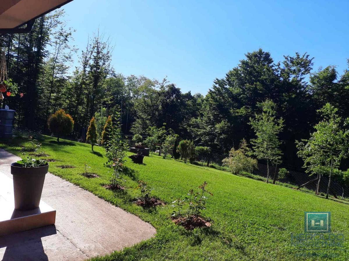 Na prodaju kuća u Sisevcu 18