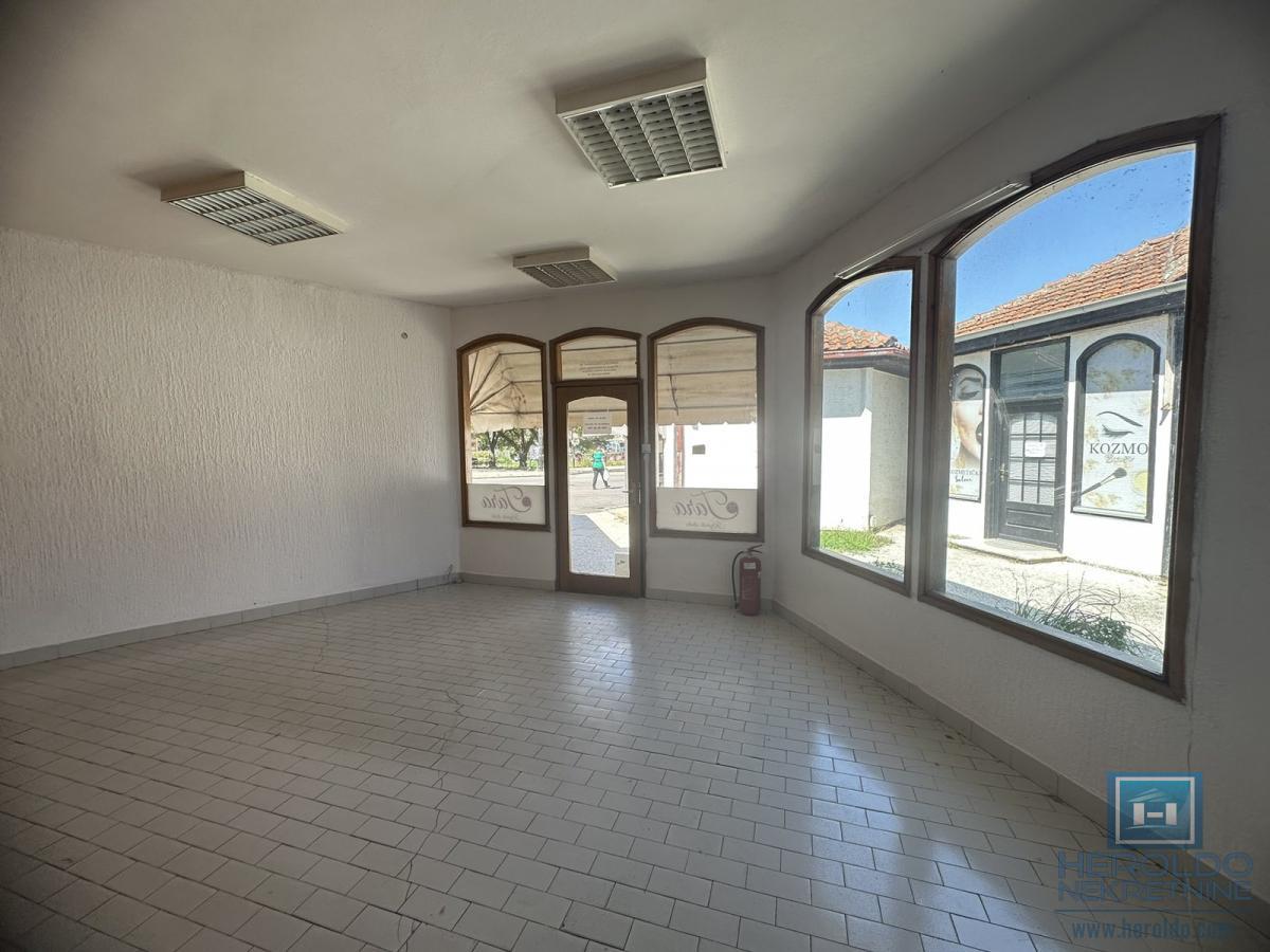 Na prodaju lokal u centru Ćuprije 3