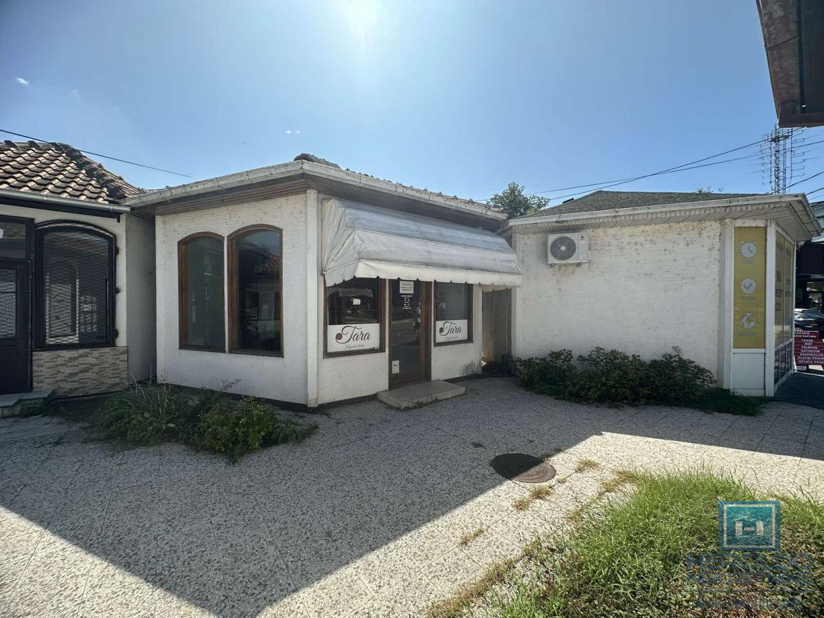 Na prodaju lokal u centru Ćuprije 9