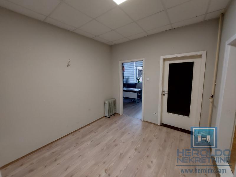 Na prodaju lokal u Jagodini 4