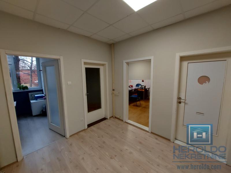 Na prodaju lokal u Jagodini 6