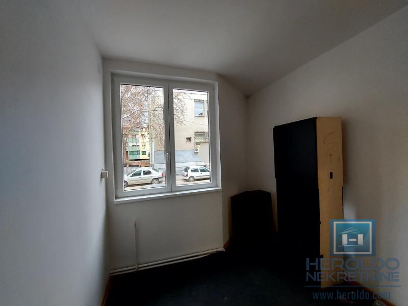 Na prodaju lokal u Jagodini 7