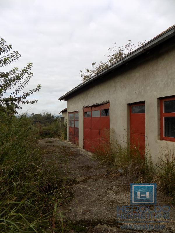 Na prodaju nezavršena kuća u Ćupriji 7