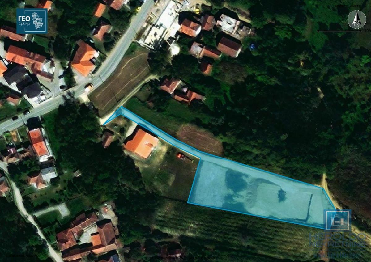 Na prodaju plac u Ribarskoj banji 3