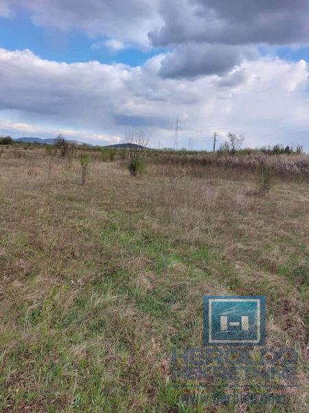 Na prodaju poljoprivredno zemljište 3