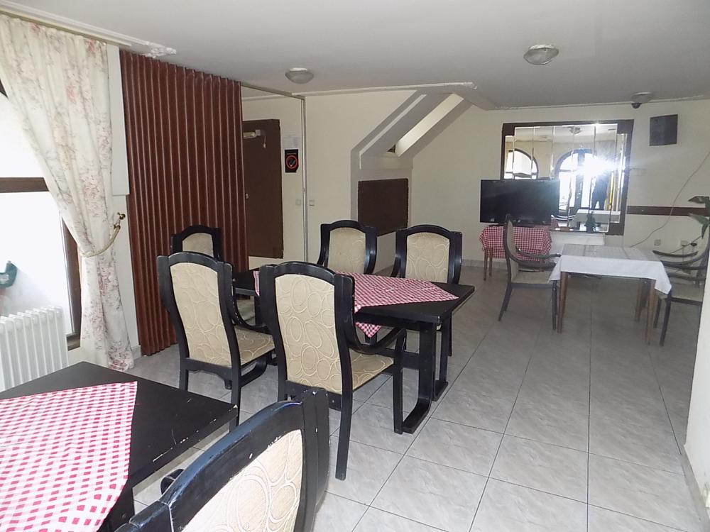 Na prodaju poslovni objekat 7