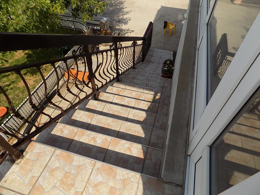 Na prodaju poslovni objekat 23