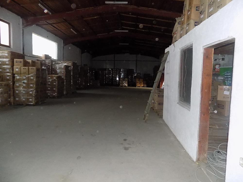 Na prodaju poslovni objekat 32