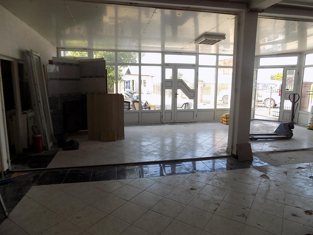 Na prodaju poslovni objekat 4