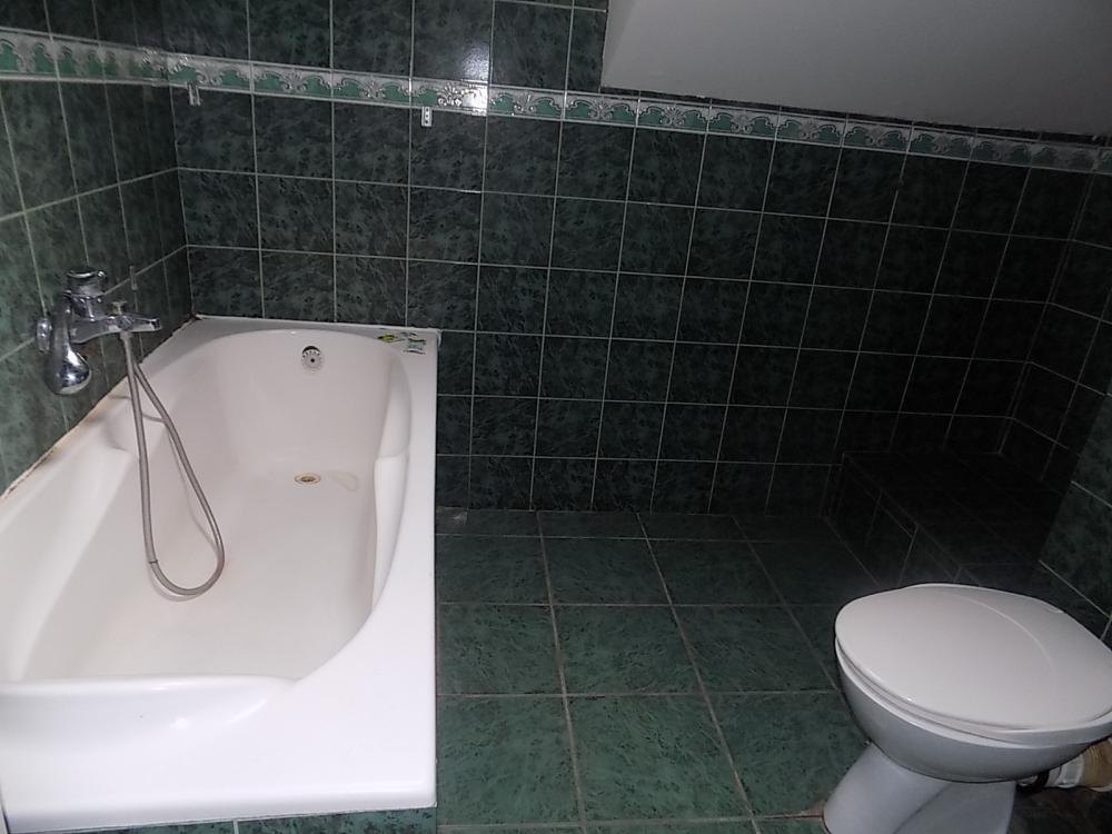 Na prodaju poslovni objekat 15