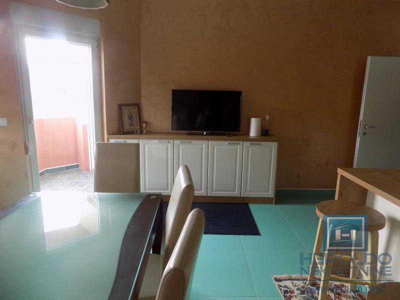 Na prodaju poslovno-stambeni objekat na odličnoj lokaciji 7