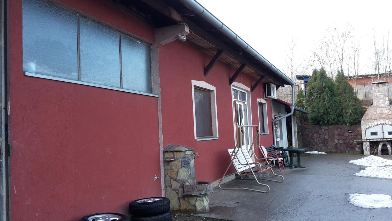 Na prodaju poslovno-stambeni objekat 3