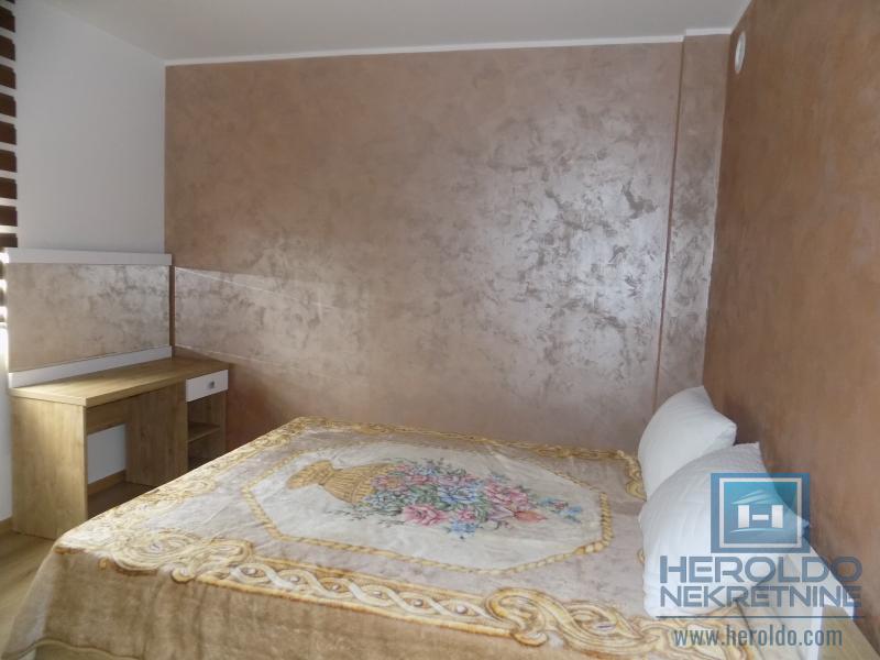 Na prodaju poslovno-stambeni objekat na odličnoj lokaciji 31