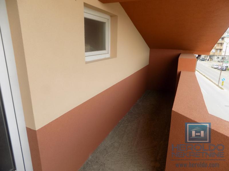 Na prodaju poslovno-stambeni objekat na odličnoj lokaciji 16
