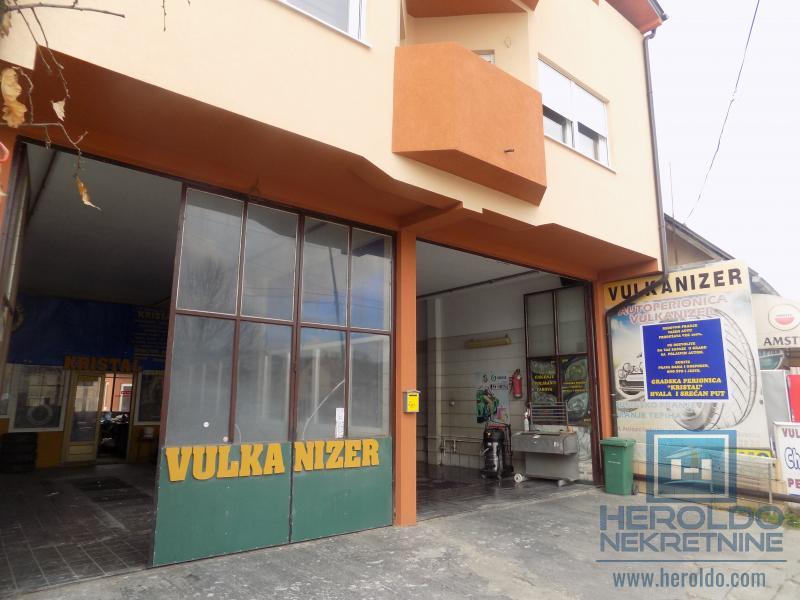 Na prodaju poslovno-stambeni objekat na odličnoj lokaciji 21