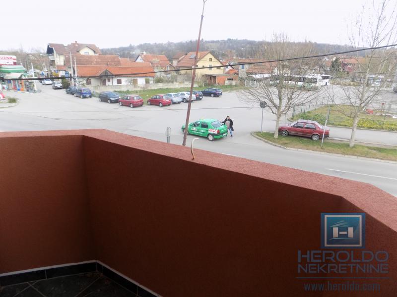 Na prodaju poslovno-stambeni objekat na odličnoj lokaciji 3