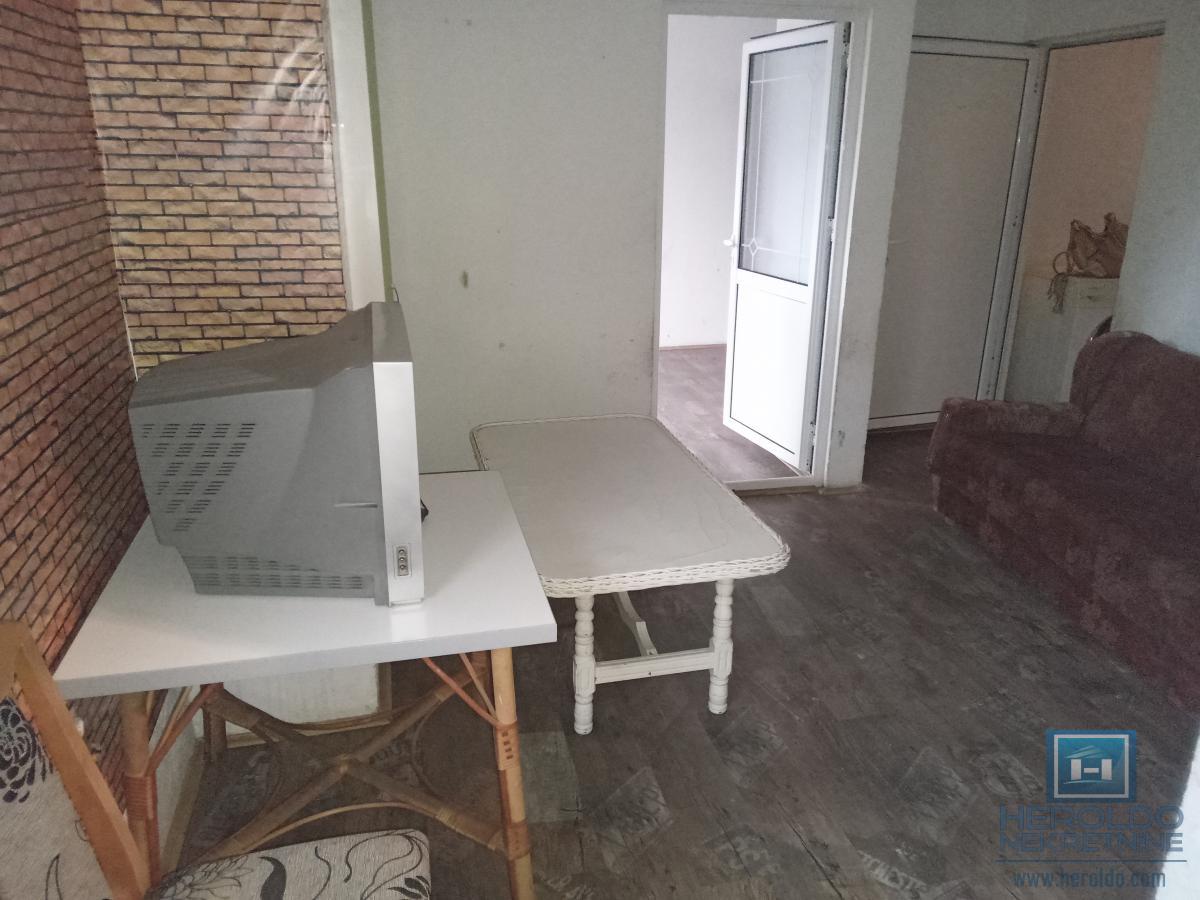 Na prodaju spratna kuća u Ćupriji 19