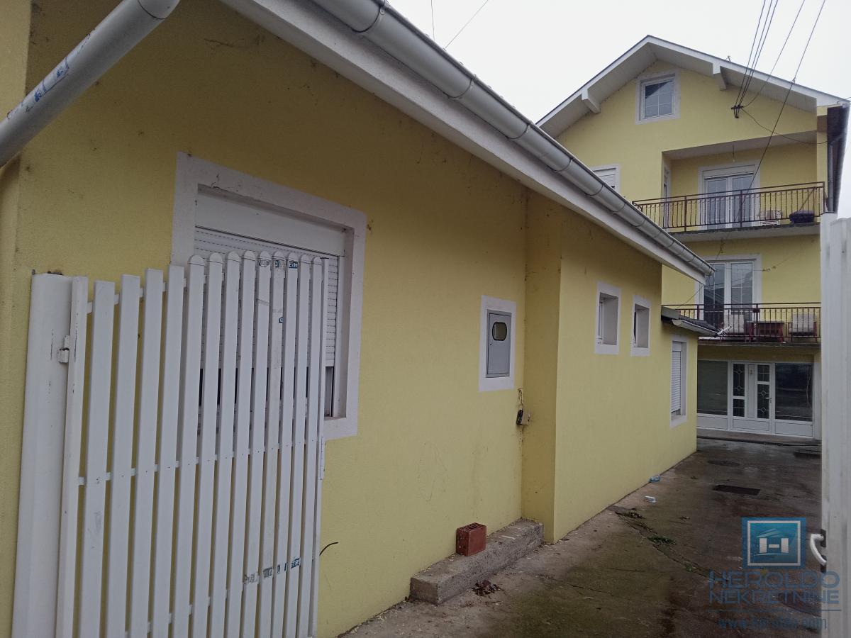 Na prodaju spratna kuća u Ćupriji 20