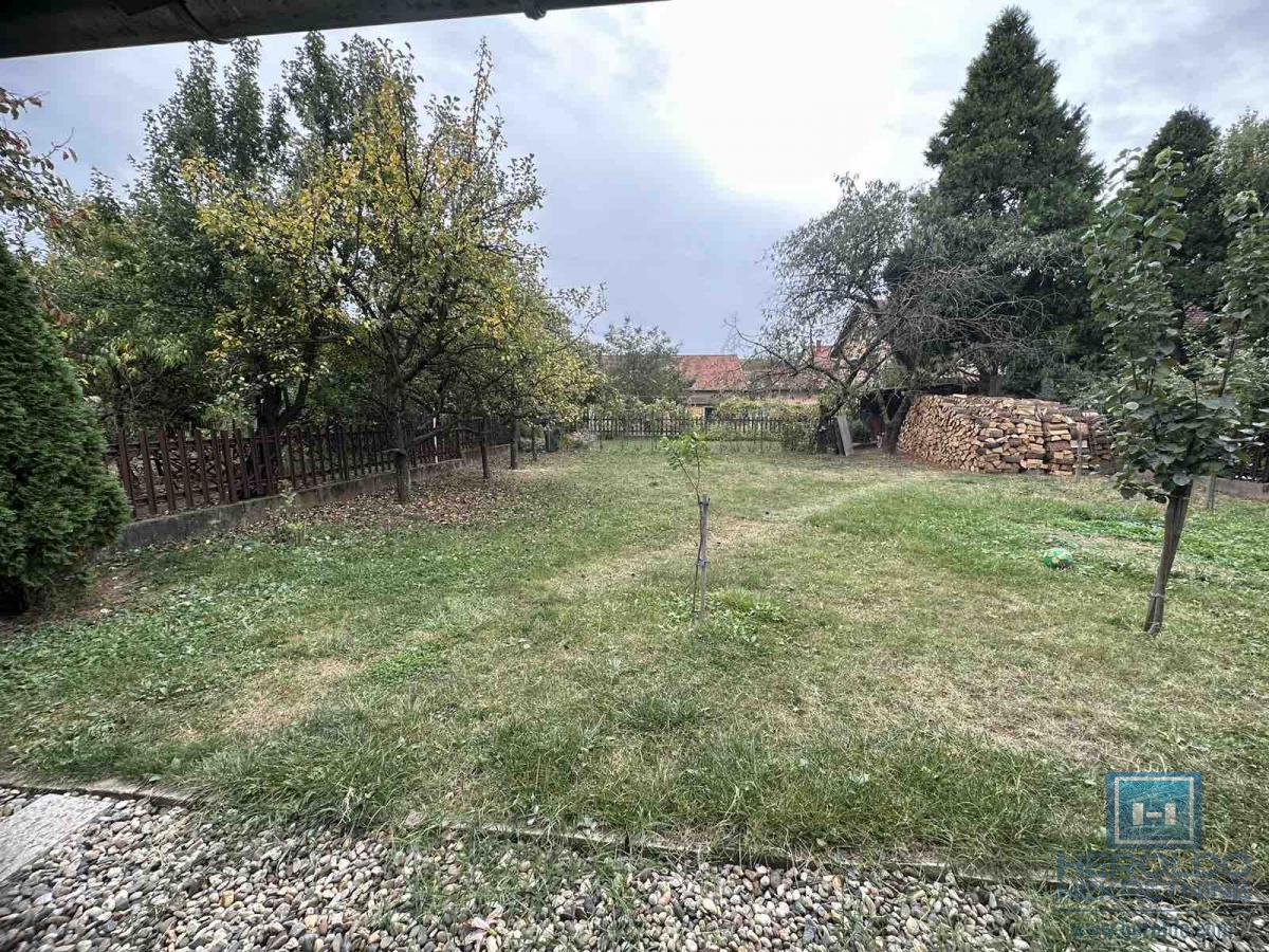 Na prodaju spratna kuća u Ćupriji 16