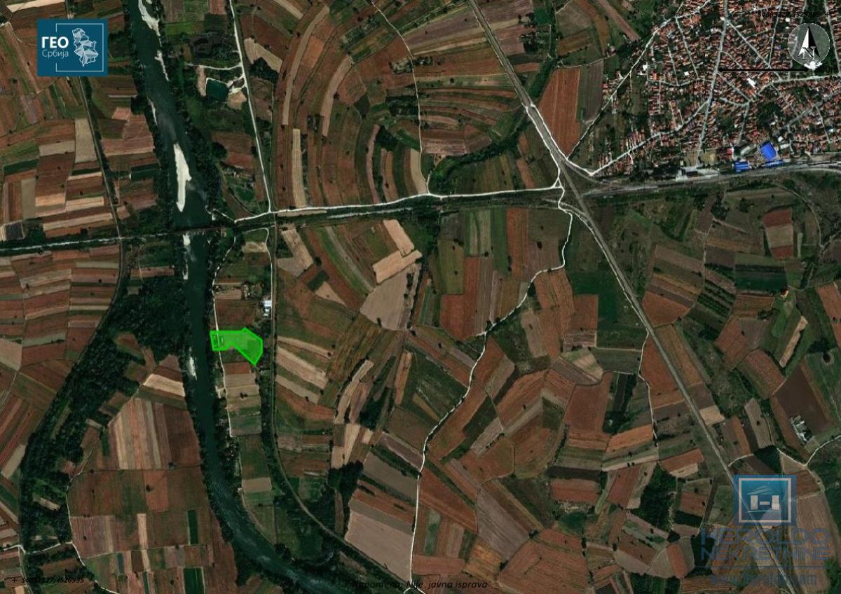 Na prodaju tri placa u Ćupriji 2