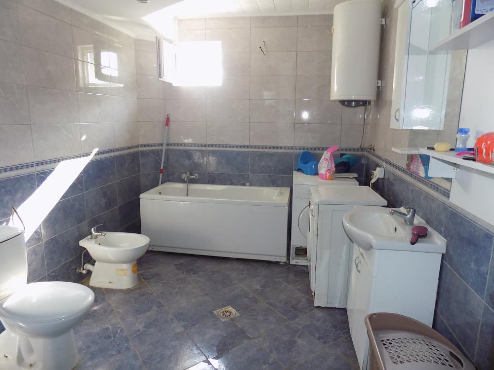 Nova i komforna kuća sa 8 spavaćih soba 11