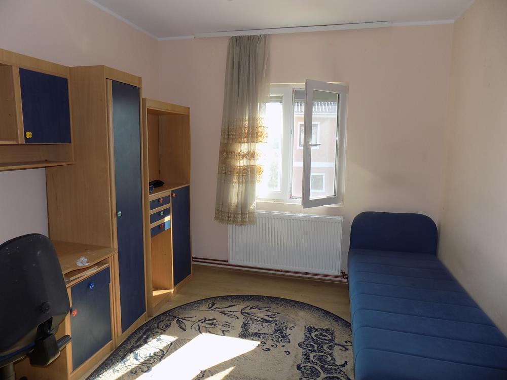 Nova i komforna kuća sa 8 spavaćih soba 14