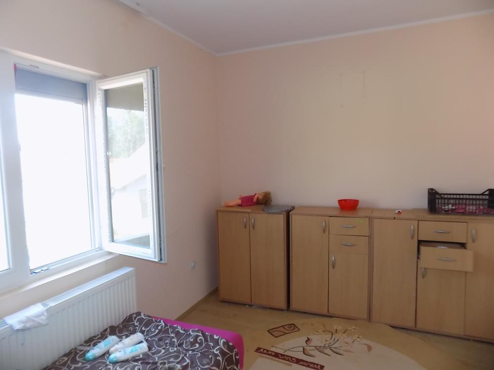 Nova i komforna kuća sa 8 spavaćih soba 15