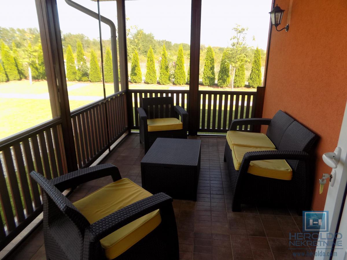 Nova kuća bez ulaganja na Karđorđevom brdu 46