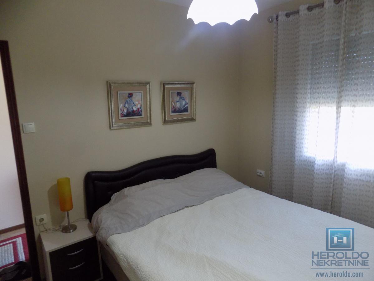 Nova kuća bez ulaganja na Karđorđevom brdu 33