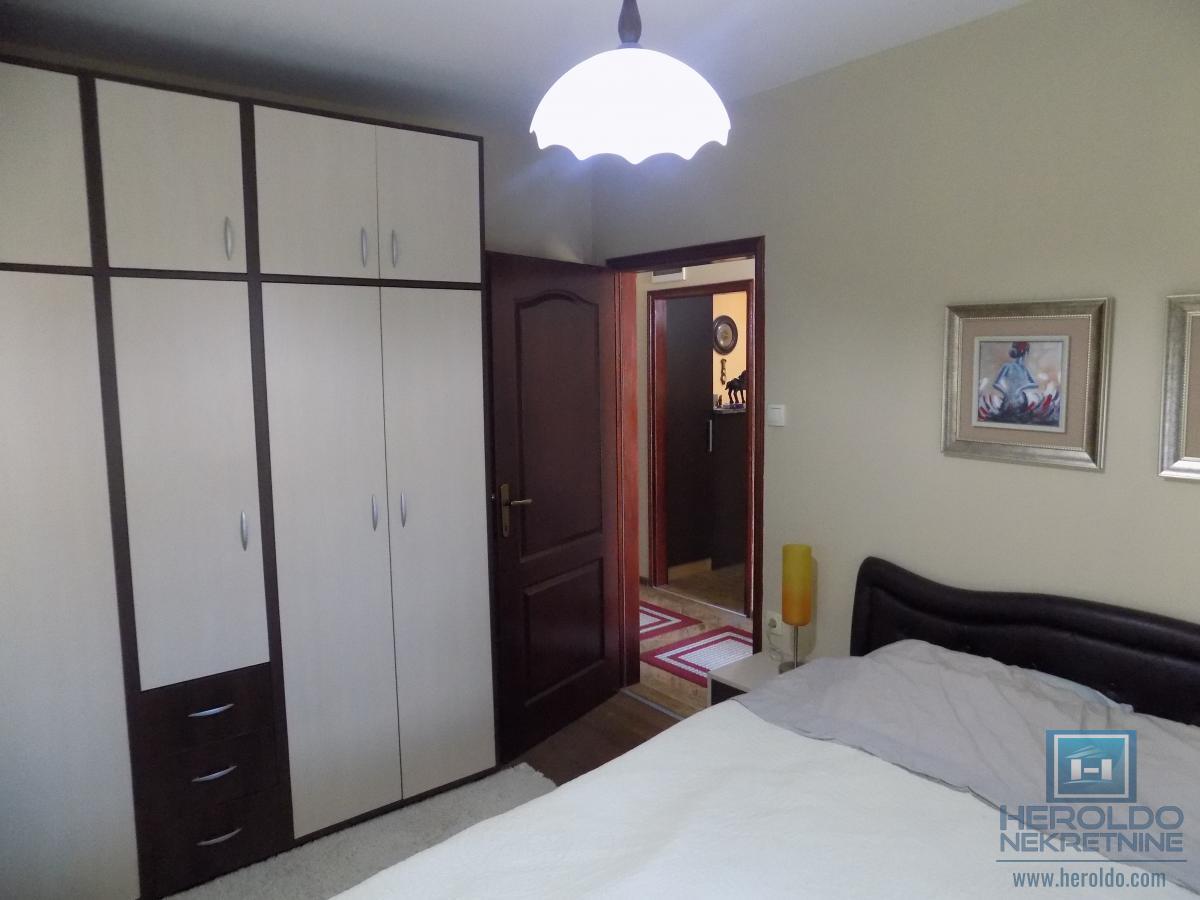 Nova kuća bez ulaganja na Karđorđevom brdu 34