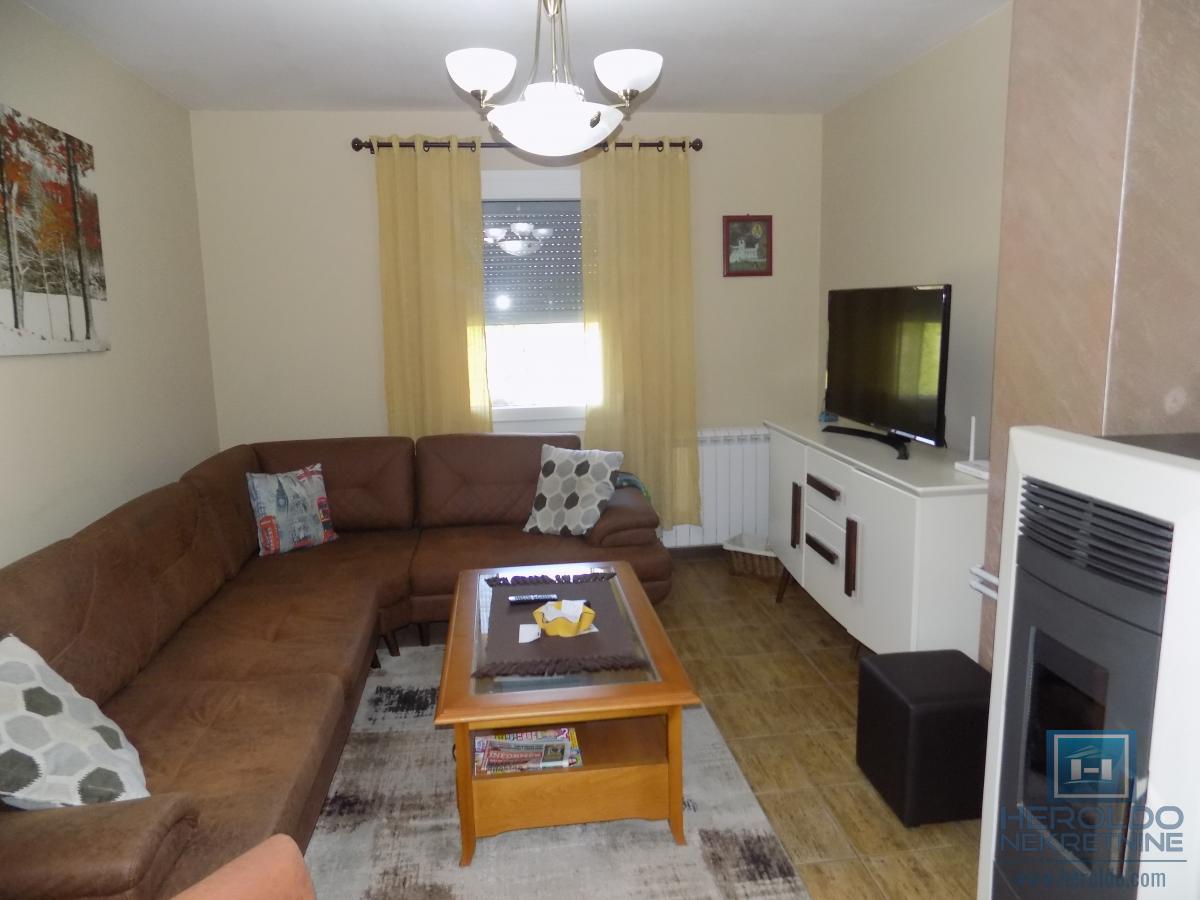 Nova kuća bez ulaganja na Karđorđevom brdu 37