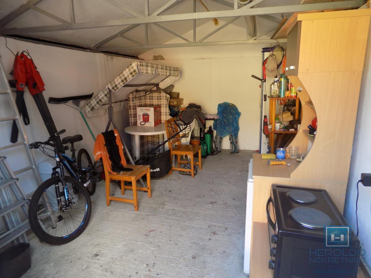 Nova kuća bez ulaganja na Karđorđevom brdu 21